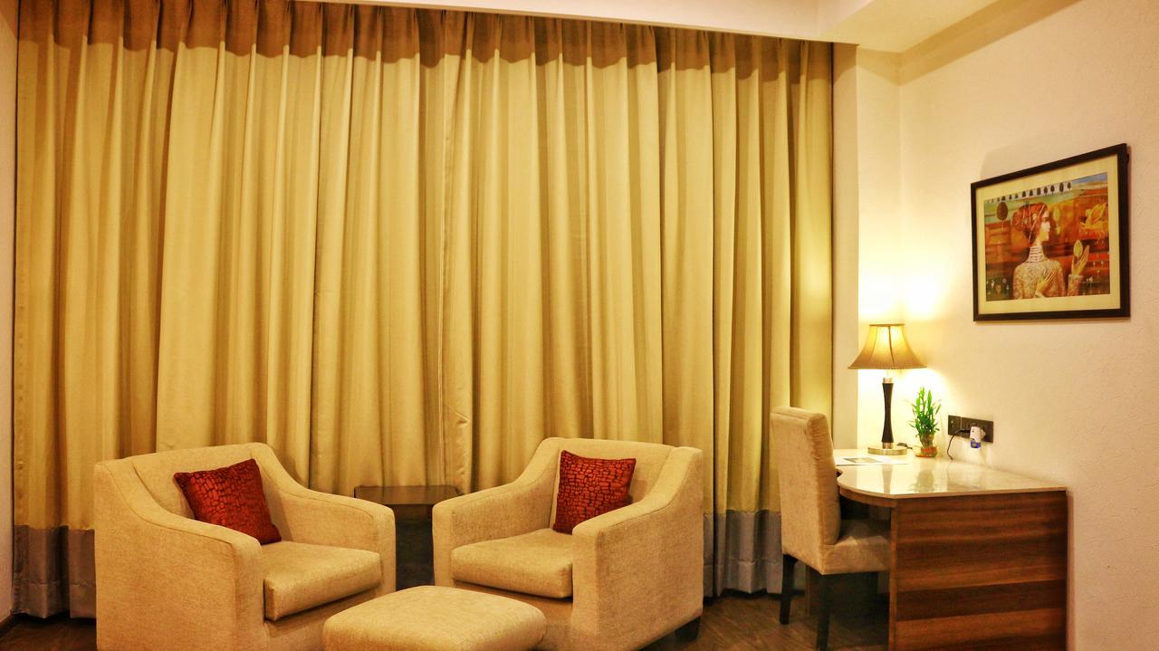 City Park Resort Bahādurgarh Buitenkant foto